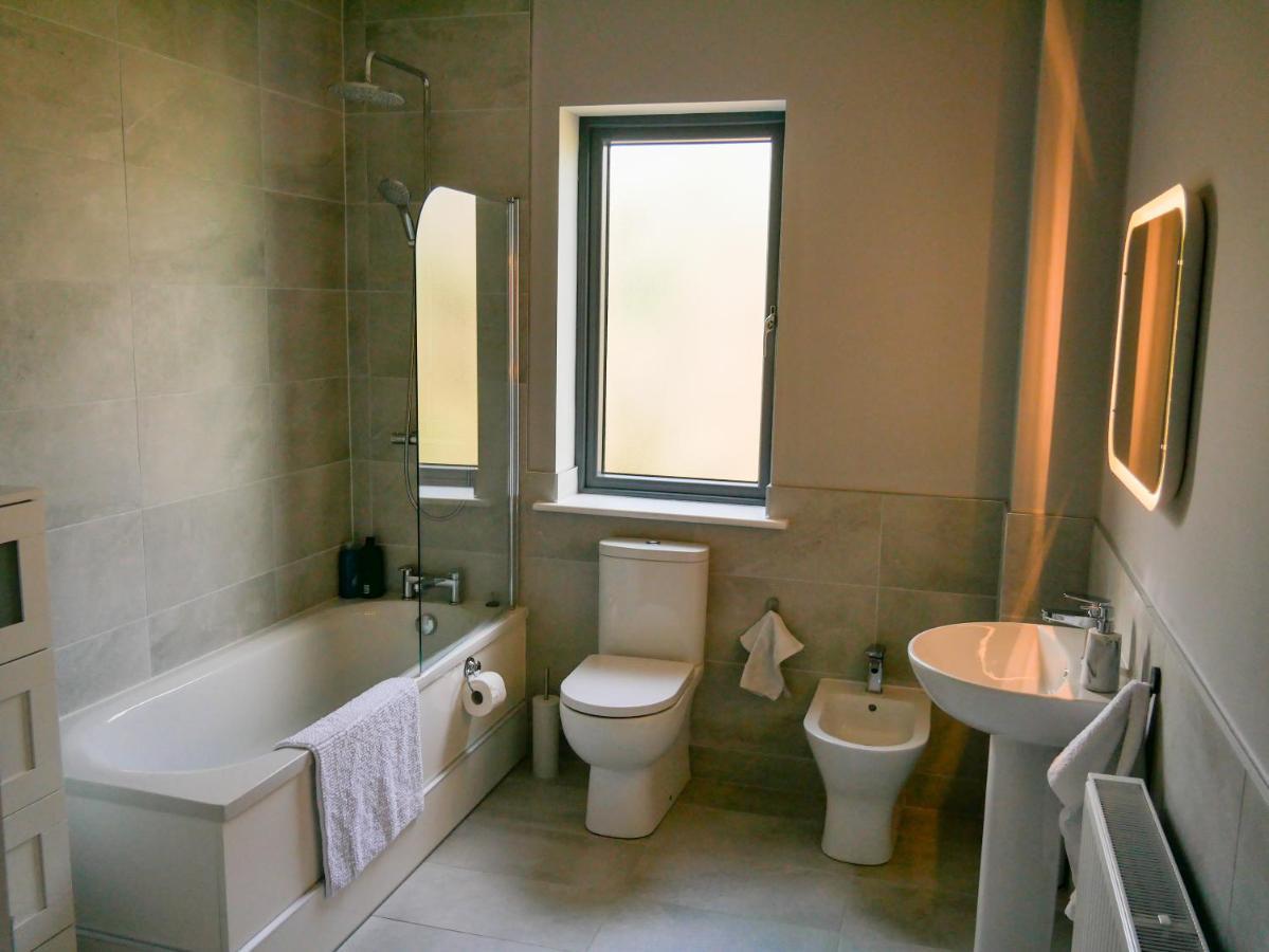 Entire Modern Home With Seaview And Parking Wicklow Eksteriør bilde
